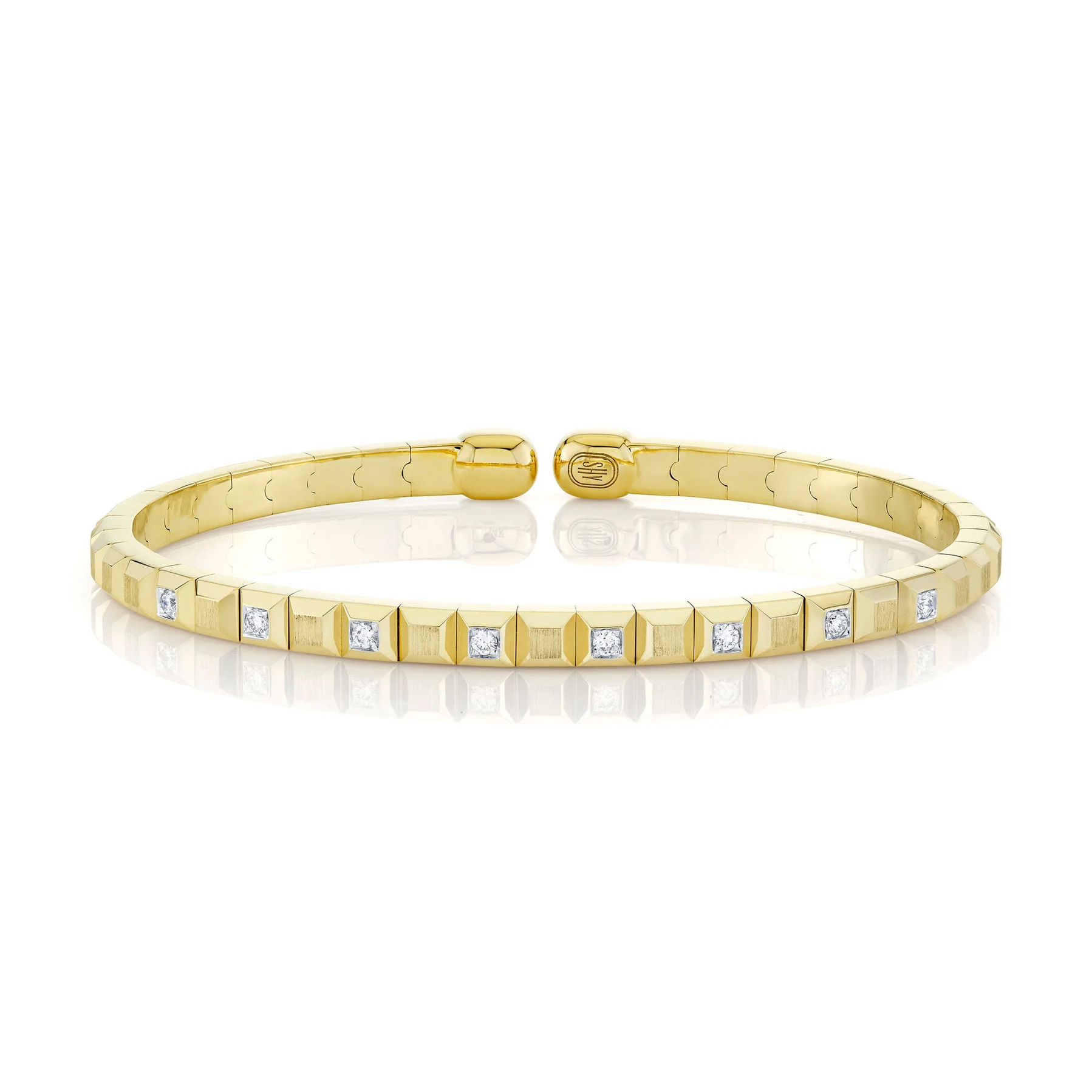 Shy Creation Men's  1/5ctw Diamond 14k Yellow Gold Geo Cut Matte Cuff Bracelet