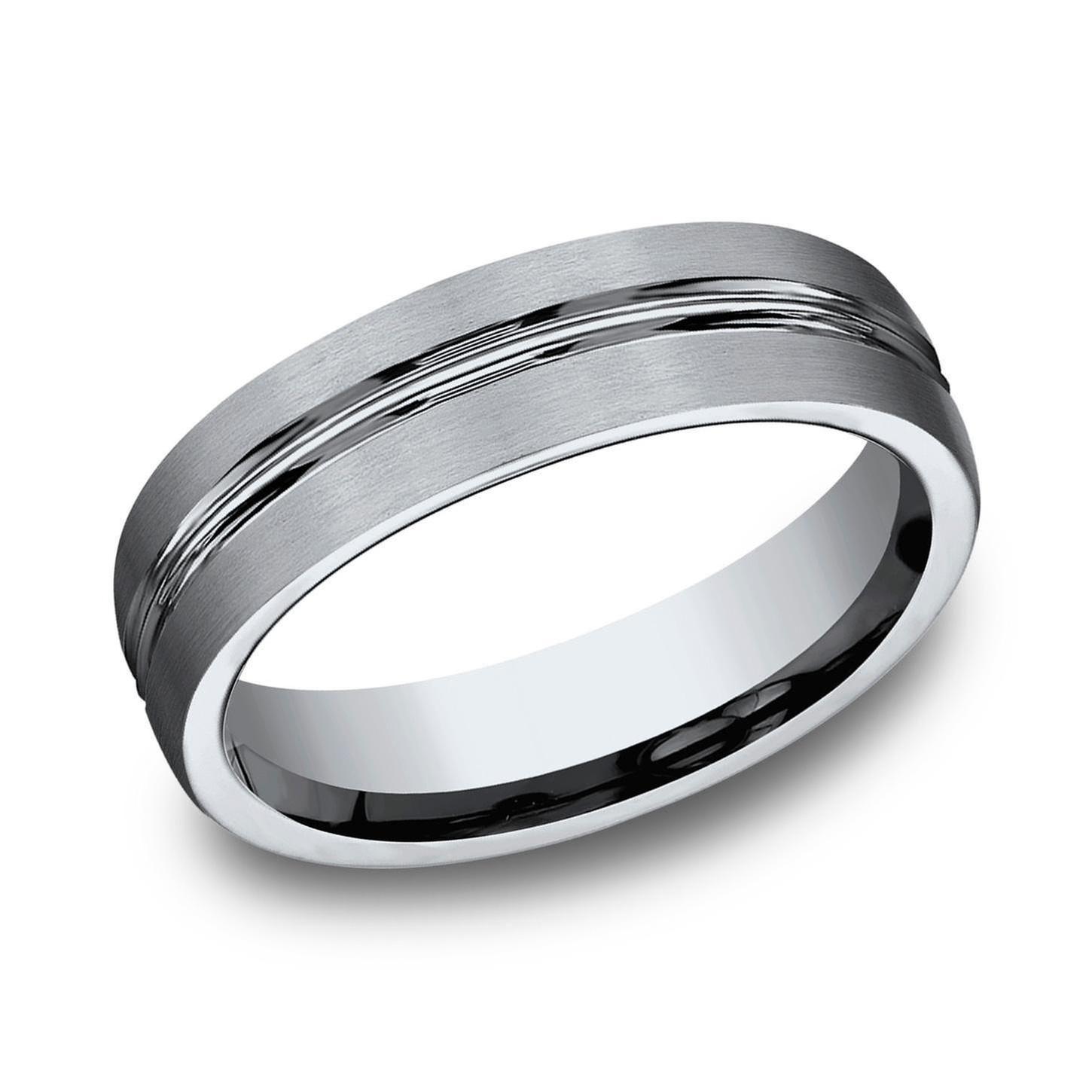 Titanium High-Polish Center Trim Comfort Fit Wedding Band 6mm - S
