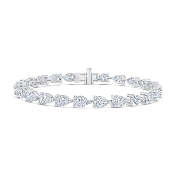 Pear top tennis bracelet