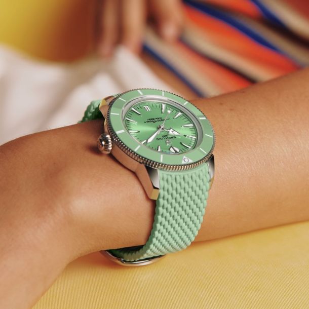 【アップルミント】 Breitling Superocean Heritage Automatic 36 Green Dial Green Rubber