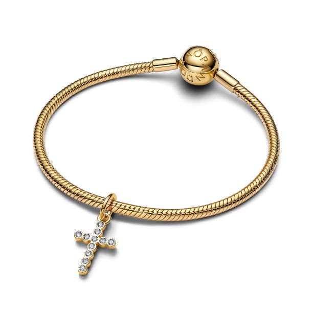 【c0r3】PANDORAクリスマス限定バングル14Kゴールド19cm Pandora Cross Gold-Plated Dangle Charm | REEDS Jewelers