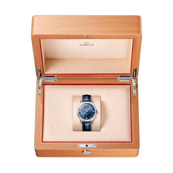 OMEGA Constellation Observatory Blue Dial Blue Leather Strap Watch