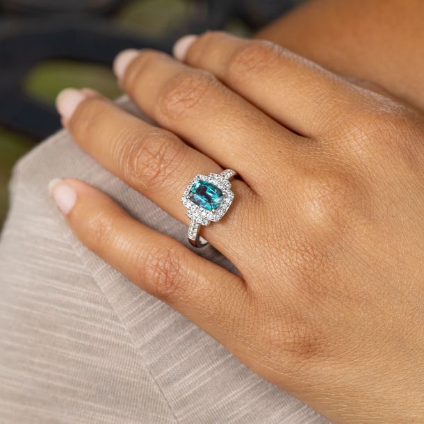 Alexandrite and sapphire ring deals