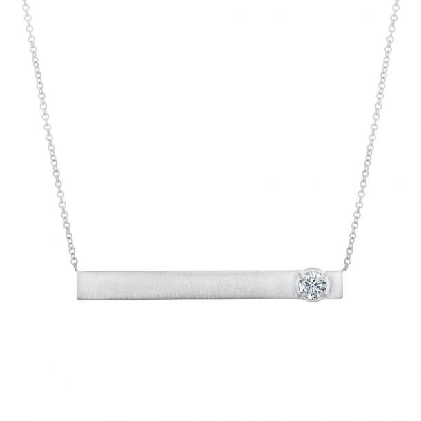 White gold nameplate necklace top