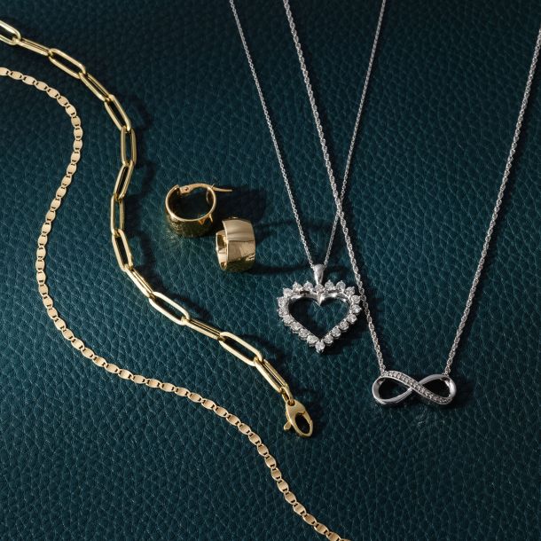 Tiffany Lock Pendant in Rose Gold with Pavé Diamonds, Medium