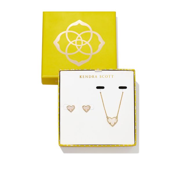 Kendra Scott Ari Heart Pendant Necklace and Stud Earring Gift Set in Iridescent Drusy REEDS Jewelers