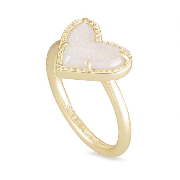 Ari shop heart ring