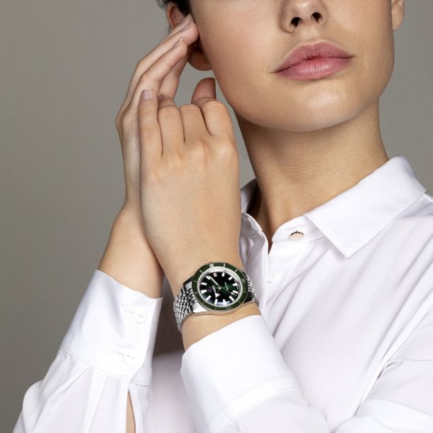 Rado captain cook best sale ladies