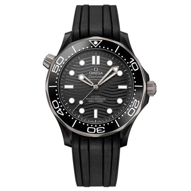 Omega all black top
