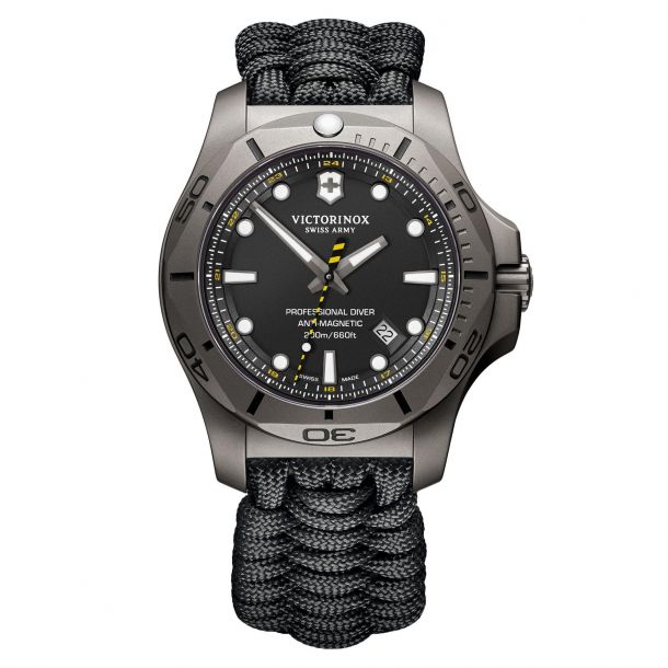 Victorinox swiss army inox titanium top