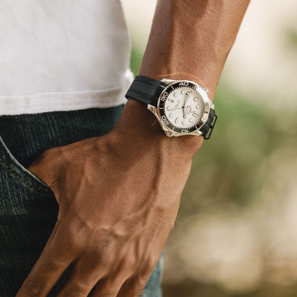 Omega white seamaster sale