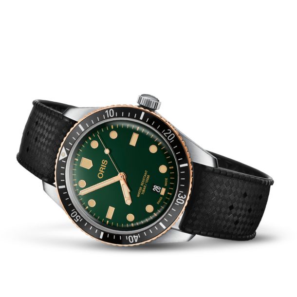 Oris Divers Sixty Five Green Dial Black Rubber Strap Watch 01 733 7707 4357 07 4 20 18