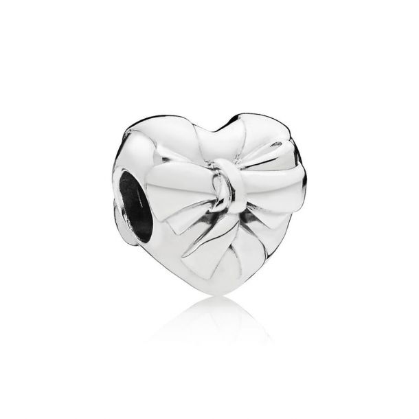 Brilliant heart bow new arrivals charm