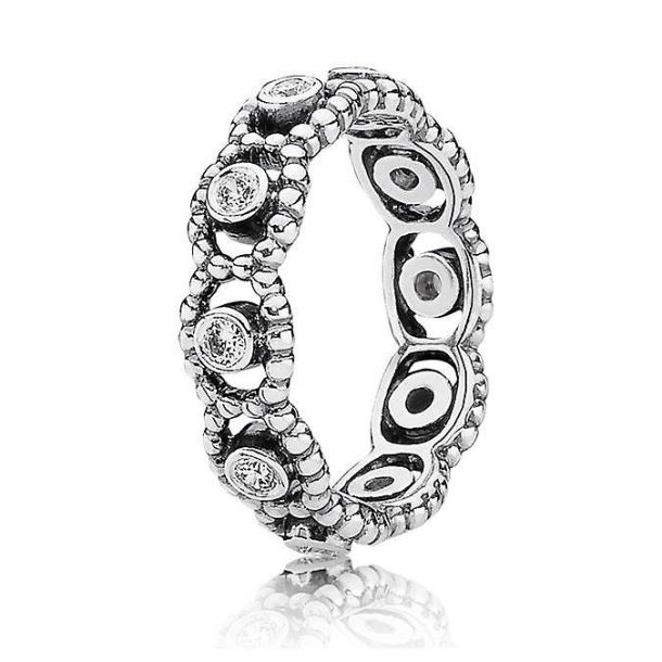 PANDORA Her Majesty Ring Size 6