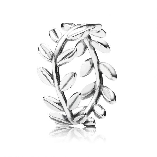 Pandora Laurel Wreath Ring Size 6