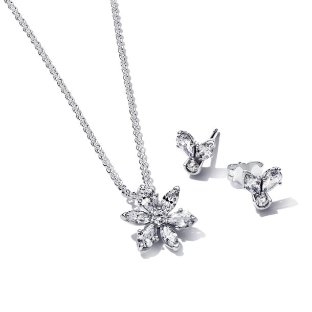 High Quality 925 Sterling Silver Flower Birthstone Full Diamond Pendant  Necklace Jewelry for Women - China Silver Jewelry and Flower Necklace price