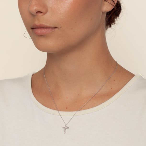 Roberto coin shop tiny cross necklace