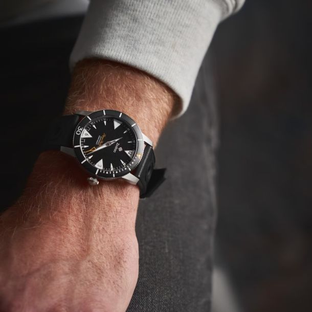 Zodiac Super Sea Wolf Skin Diver Automatic Black Dial Rubber Strap