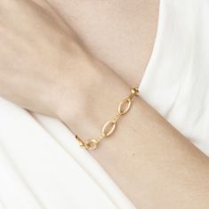 14k Yellow Gold 7.5mm Textured Fancy Oval Link Chain Bracelet