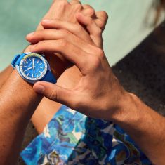 Bulova Snorkel Blue Tang Fish Blue Dial Blue Rubber Strap Watch 41mm - 98B445