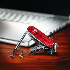 Victorinox Swiss Army Cyber Tool M in Red Transparent