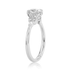 1ctw Oval Diamond 18k White Gold Halo Engagement Ring