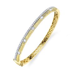 Shy Creation 1 1/8ctw Emerald Diamond 14k Yellow Gold Ribbed Bangle Bracelet
