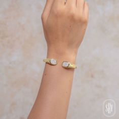 Shy Creation 1ctw Baguette Diamond 14k Yellow Gold Bangle Bracelet