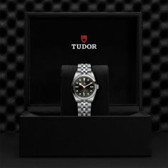 Black Bay 31 Black Anthracite Diamond-Set Dial Stainless Steel Watch | 31mm | M79600-0004