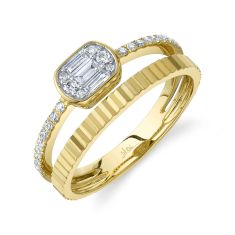 Shy Creation 1/4ctw Baguette and Round Diamond Yellow Gold Cushion Silhouette Ring - Size 7