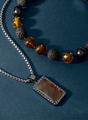 Jurassic World by REEDS Jewelers Jurassic World by REEDS Jewelers | REEDS Jewelers