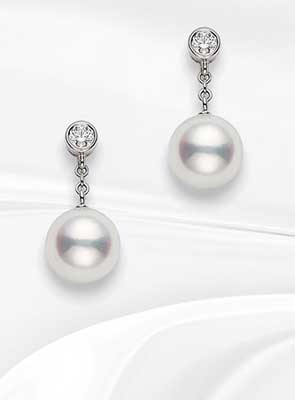 MIKIMOTO Classic Pearl Earrings
