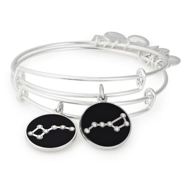 bracelet that lets you feel your partner's touch
